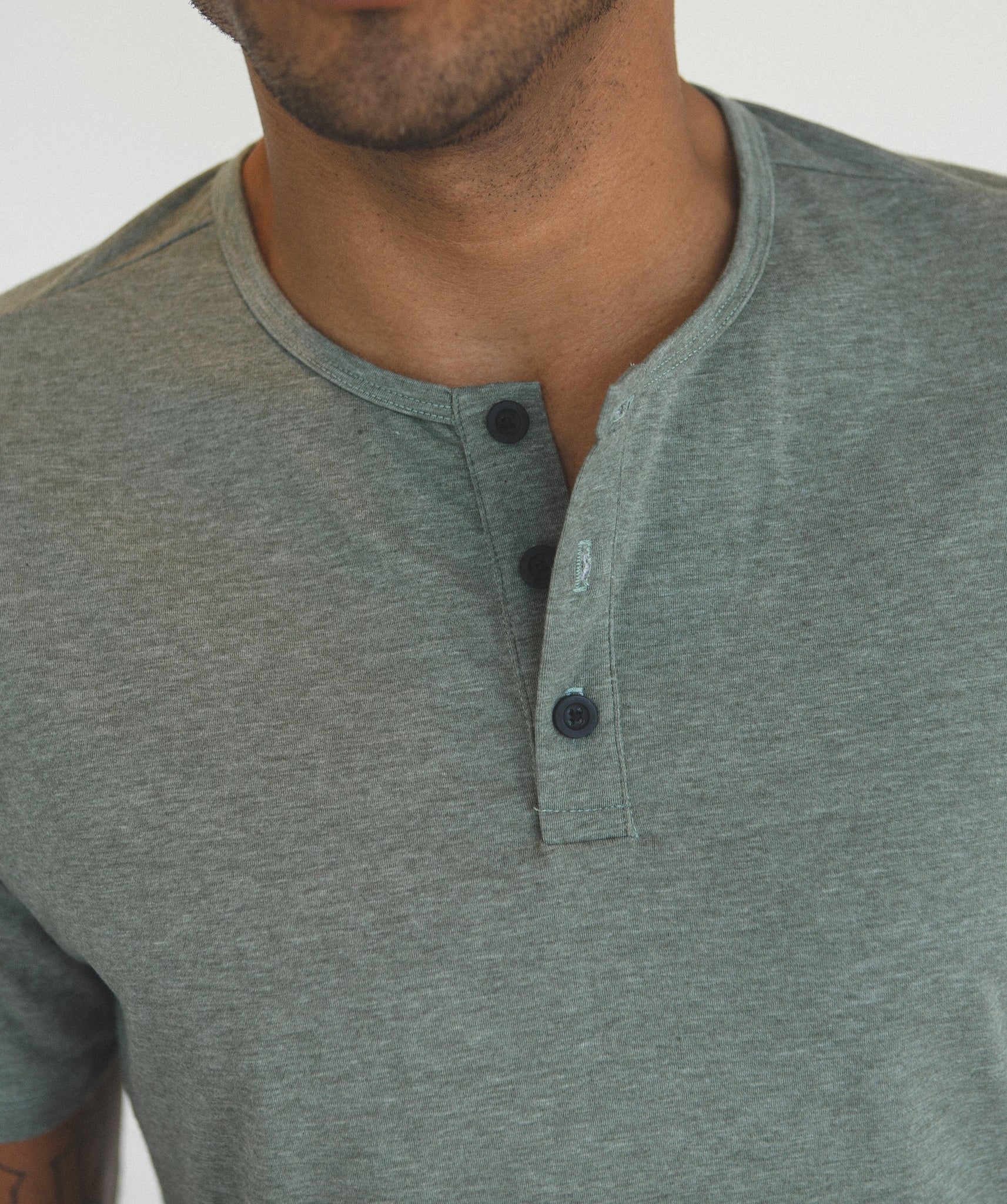 Green S/S Henley Elongated